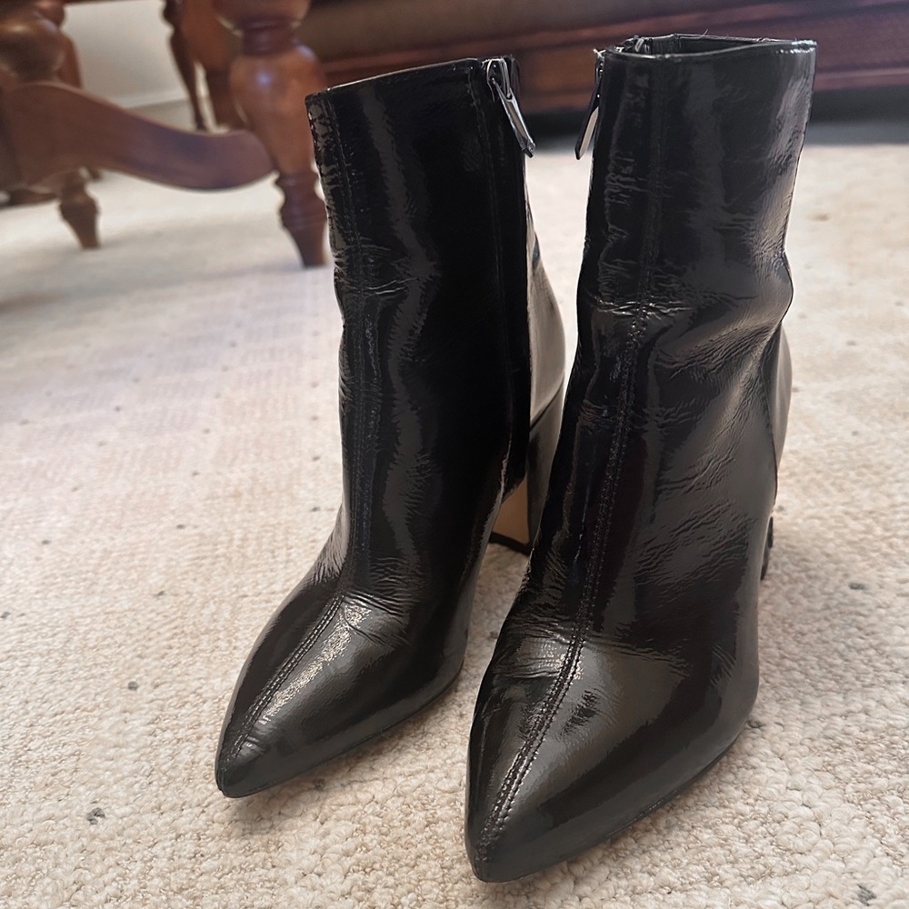 Sam Edelman Hilty Black Patent Bootie Size : 7 - Picture 3 of 13